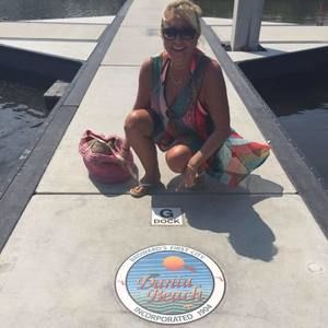 Meet your Posher, Leslie